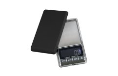 Černá digitální váha On Balance Elite Miniscale 600g/0,1g s otevřeným víkem, tmavým LCD displejem a stříbrnou nerezovou vážicí plochou