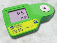 Rifrattometro digitale verde Milwaukee MA 871 con display LCD che mostra valore 12.5 e temperatura 25.0°C, tasti gialli READ e ZERO