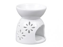 Lampada aromática in ceramica bianca 9x7,5cm con ritagli floreali, composta da vassoio superiore e base inferiore con foro per candela Lampada aromática in ceramica bianca 9x7,5cm con ritagli floreali, composta da vassoio superiore e base inferiore con foro per candela