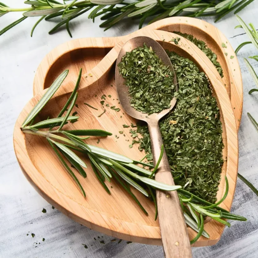 BIO Rozmarýn - 100% přírodní esenciální olej (10 ml)