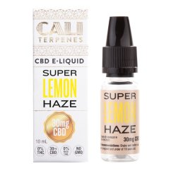 E-liquid Super Lemon Haze CBD s bílou krabičkou a čirou lahvičkou s černým uzávěrem, obsahuje 30mg CBD na 10ml bez nikotinu a THC