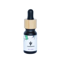 Tintura CBD Vita 5% Cannapio in piccolo flacone di vetro con tappo nero e anello in legno, etichetta bianca con logo
