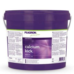 Fialové plastové vedro s bílým štítkem Plagron Calcium Kick 10kg, vápenatý regulátor pH pro zlepšení půdy v zahradnictví