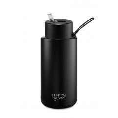 Musta tyhjiöpullo Frank Green Ceramic Black Pillillinen kansi 1000 ml, käytännöllinen kuljetusnauha valkoisella taustalla