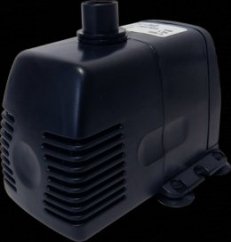 Czarna plastikowa pompa cyrkulacyjna NEPTUNE 800 o wydajności 800l/godz. i wysokości podnoszenia 1,3m, kompaktowa budowa z żebrami wentylacyjnymi i otworem wylotowym