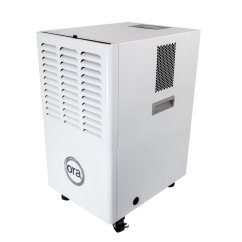 Bílý mobilní odvlhčovač vzduchu ORA s kapacitou 60 litrů za den, kovové tělo s ventilačními mřížkami, kolečky a logem značky