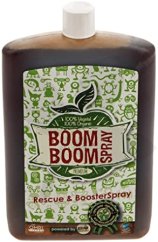 Biotabs Boom Boom Spray 250ml v průhledné plastové lahvi s hnědou kapalinou, bílým uzávěrem a zeleným etiketem s rostlinnými symboly