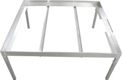 Mesa de acero sólida para bandejas de flujo y reflujo EBB&FLOW 100x110cm - marco metálico blanco con vigas longitudinales y cuatro patas sobre fondo blanco