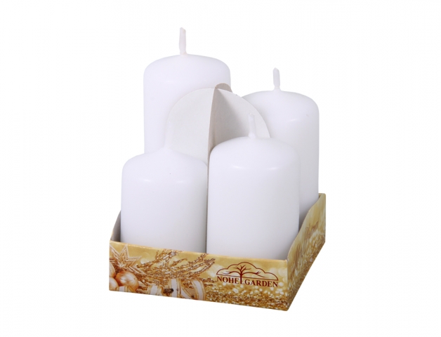 Bílé matné adventní svíčky stupňovité v kartonové krabici, čtyři válcové svíčky různých výšek 6-9cm a průměru 4cm pro advent