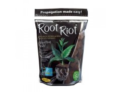 ROOT RIOT sadbovací kostky v černém balení se zeleným logem rostliny, refill bag na 50 kusů pro řízkování a semena ROOT RIOT sadbovací kostky v černém balení se zeleným logem rostliny, refill bag na 50 kusů pro řízkování a semena
