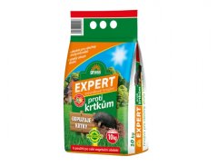 Balení hnojiva na trávník Expert proti krtkům 10kg v zeleno-oranžovém plastovém obalu s logem grass, obsahuje odpuzující účinky